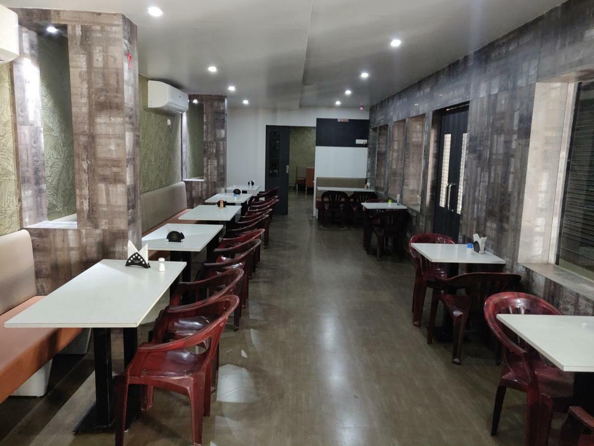 Hotel Jagat Siliguri Extérieur photo